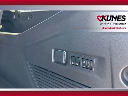 New 2026 GMC Yukon XL Denali w/ Denali Reserve Package image 45