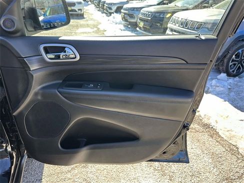 Certified 2020 Jeep Grand Cherokee Laredo image 26