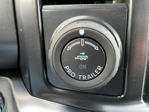 New 2026 Ford F250 Platinum w/ FX4 Off-Road Package image 15