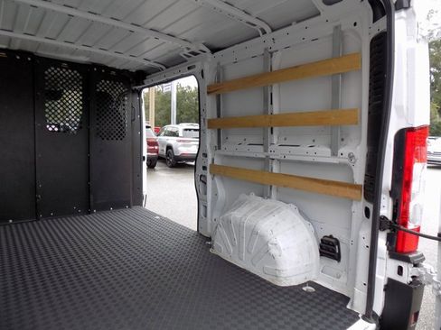 Used 2023 RAM ProMaster 2500 image 20