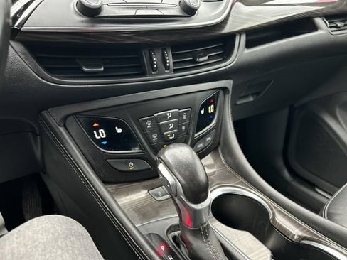 Used 2019 Buick Envision Essence AWD/4WD image 40