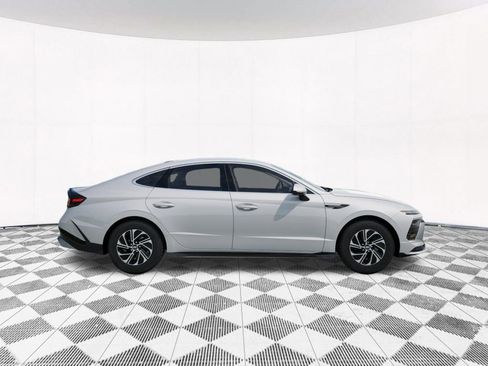 New 2026 Hyundai Sonata Blue FWD image 11