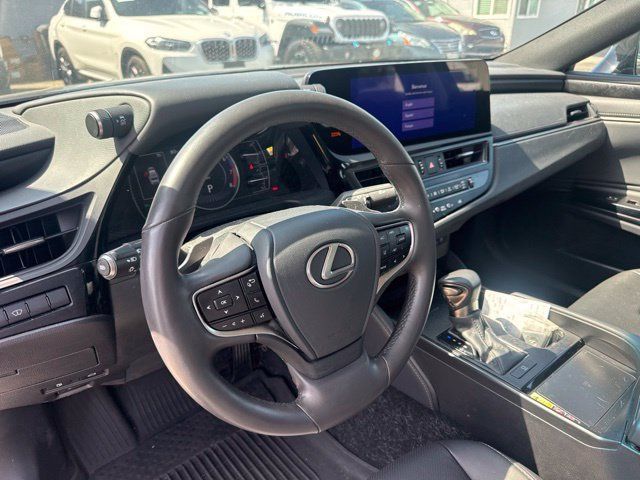 Used 2024 Lexus ES 350 w/ Premium Package FWD image 10
