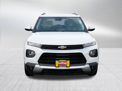 Used 2023 Chevrolet TrailBlazer LT image 2