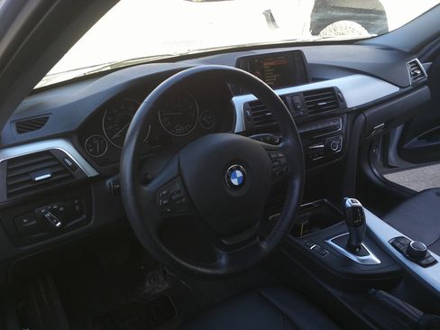 Used 2016 BMW 320i xDrive Sedan image 16