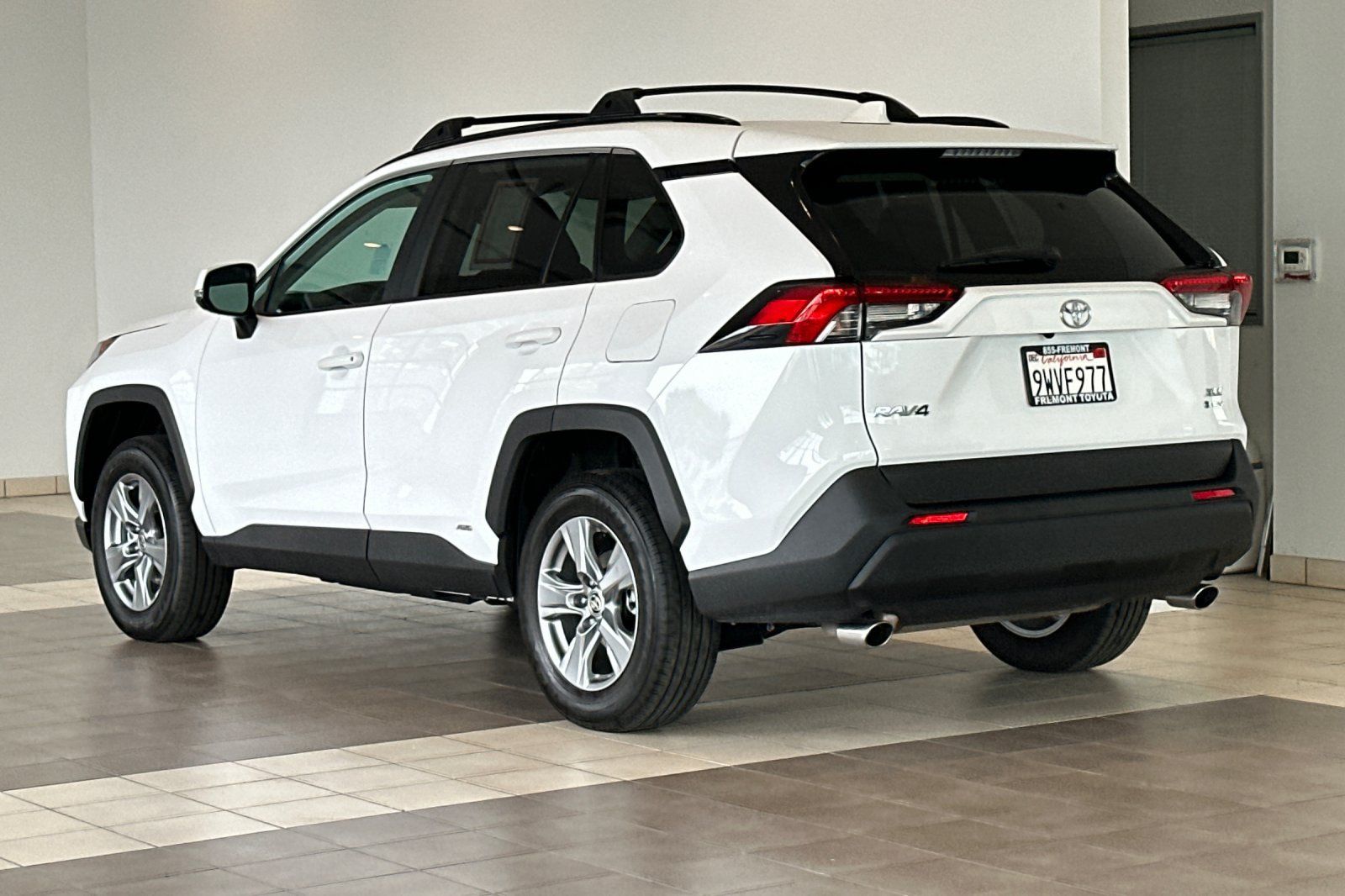 Certified 2025 Toyota RAV4 XLE w/ Convenience Package AWD/4WD image 6