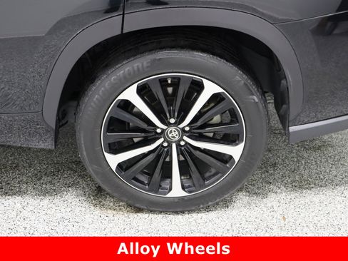 Used 2022 Toyota Highlander XSE image 10