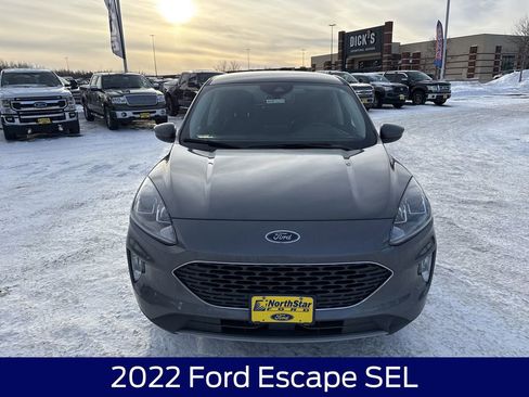 Used 2022 Ford Escape SEL w/ Technology Package image 4