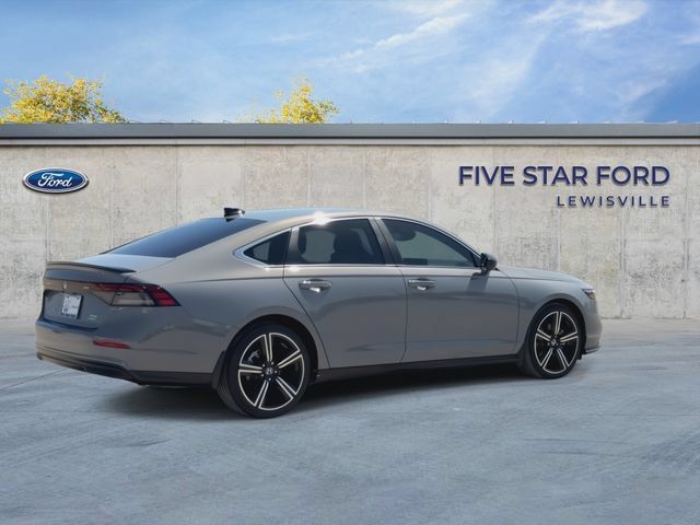 Used 2024 Honda Accord Sport image 8