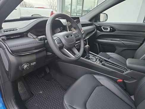 New 2026 Jeep Compass Latitude image 34