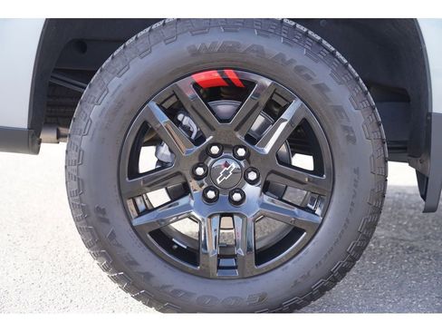 Used 2024 Chevrolet Silverado 1500 RST w/ Redline Edition image 12