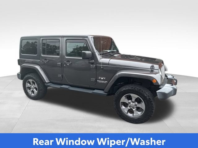 Used 2016 Jeep Wrangler Unlimited Sahara w/ Dual Top Group AWD/4WD image 34