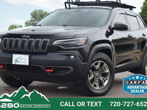 Used 2019 Jeep Cherokee Trailhawk AWD/4WD image 1