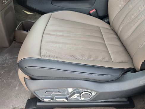 New 2026 Kia EV9 GT-Line image 17