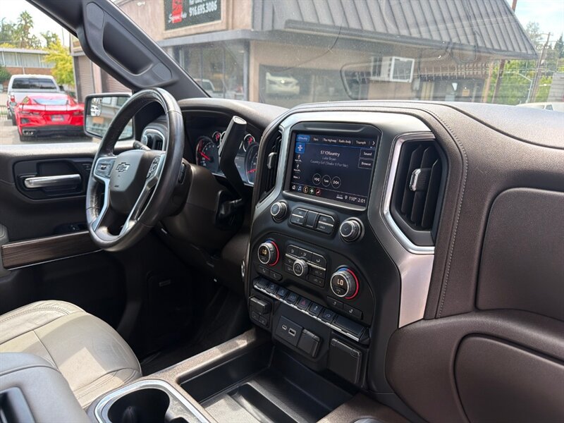 Used 2019 Chevrolet Silverado 1500 RST AWD/4WD image 23