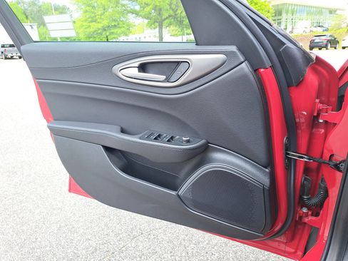 New 2025 Alfa Romeo Giulia AWD w/ Driving Assist Package image 27