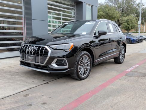 Certified 2022 Audi Q3 2.0T Premium w/ Convenience Package image 5