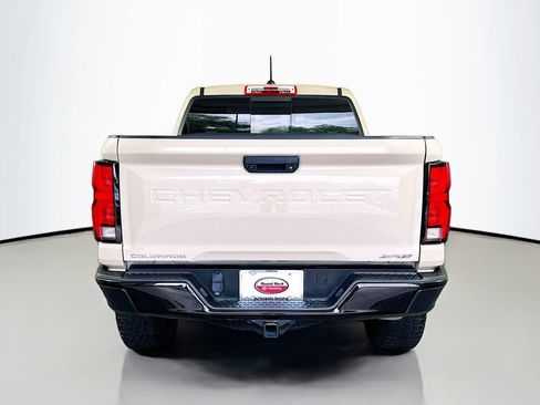 Used 2024 Chevrolet Colorado ZR2 AWD/4WD image 6