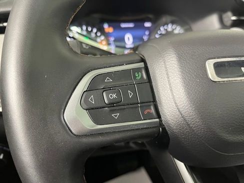 Used 2022 Jeep Compass Limited w/ Sun and Sound Group AWD/4WD image 18