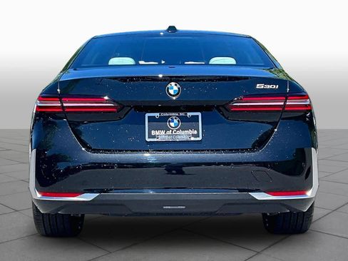 New 2026 BMW 530i w/ Premium Package image 4