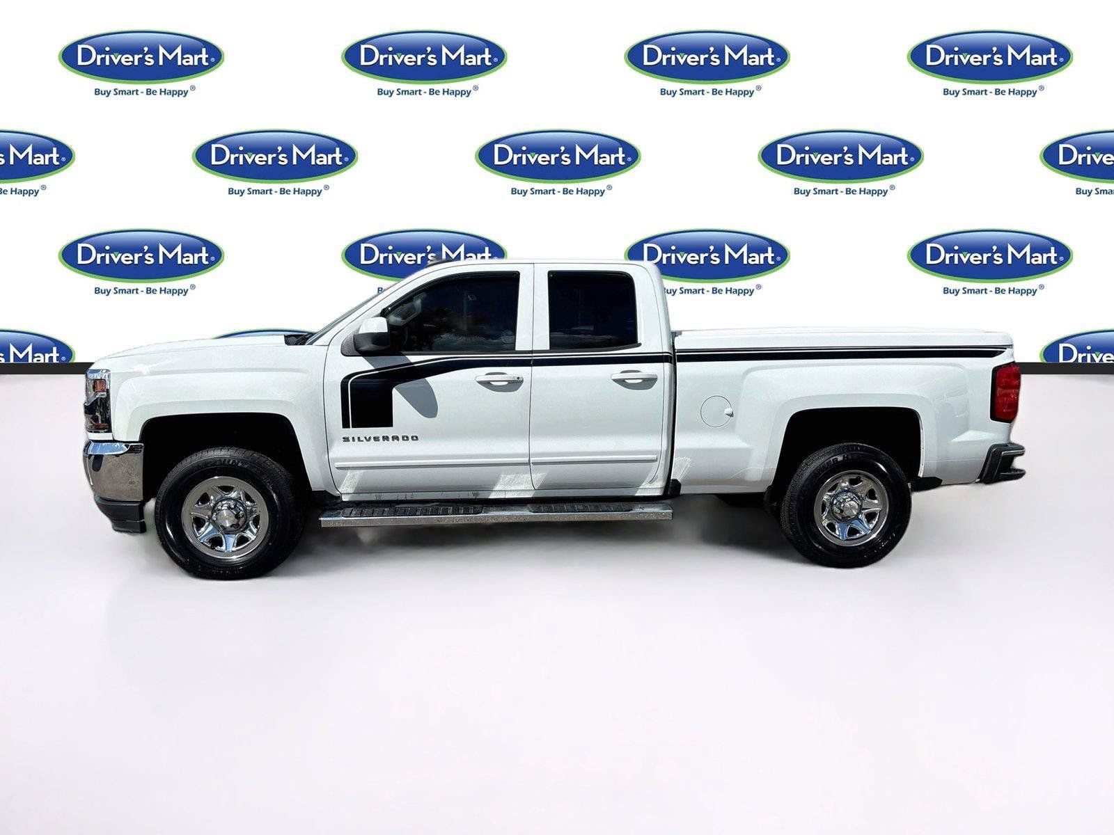 Used 2017 Chevrolet Silverado 1500 LT w/ LT Convenience Package RWD image 4