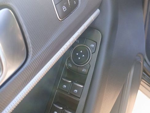 Used 2025 Ford Explorer ST-Line w/ ST-Line Street Pack AWD/4WD image 9