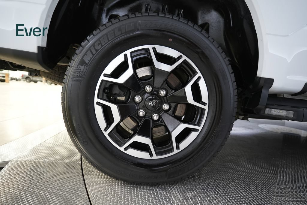 Used 2023 Ford F150 Lightning XLT AWD/4WD image 14