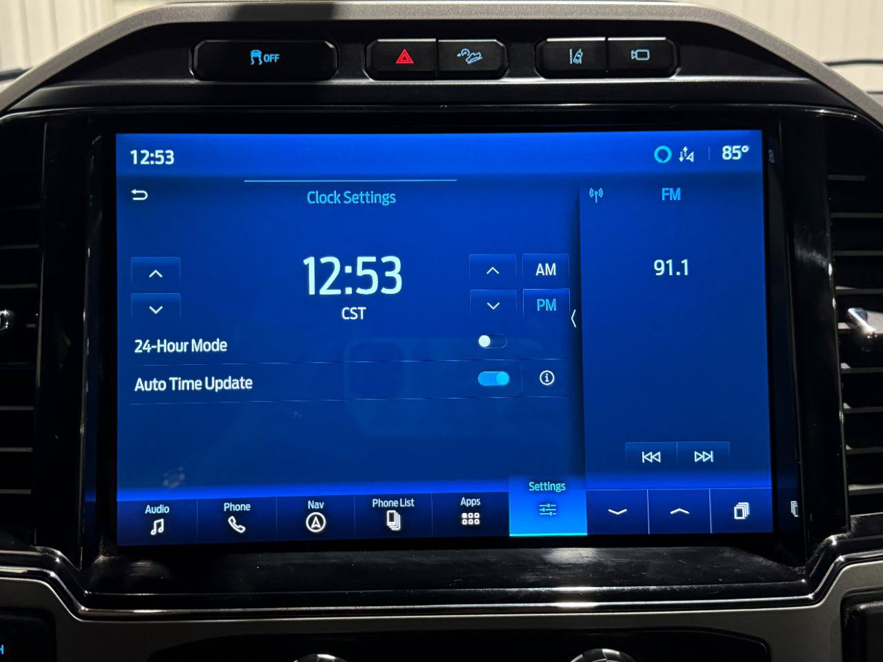 Used 2022 Ford F250 Lariat w/ Lariat Value Package AWD/4WD image 18