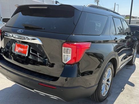 Used 2021 Ford Explorer XLT w/ Equipment Group 202A RWD image 9