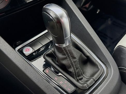 Used 2016 Volkswagen Jetta Sport w/ Lighting Package image 19