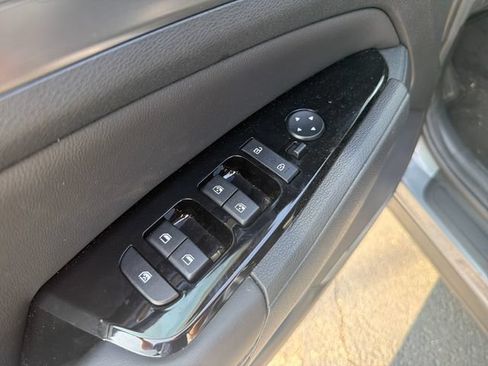 Used 2024 Kia Sportage EX AWD/4WD image 12