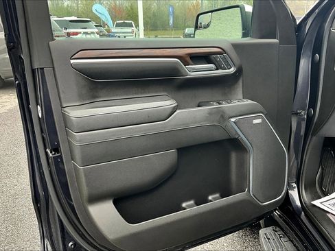 Used 2023 GMC Sierra 1500 SLT w/ SLT Premium Package image 18