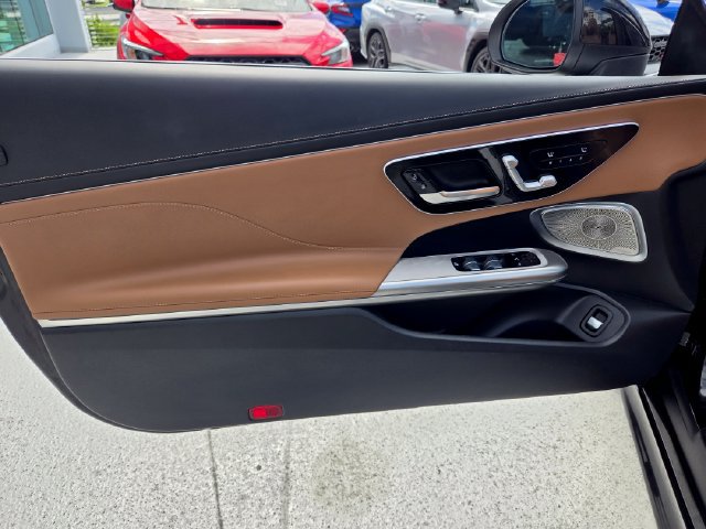 Used 2024 Mercedes-Benz CLE 300 4MATIC Cabriolet image 29