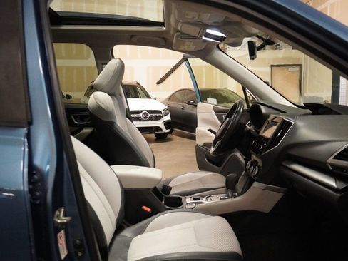 Used 2019 Subaru Forester Premium AWD/4WD image 7