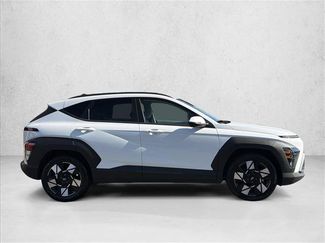 Used 2025 Hyundai Kona SEL FWD video 4