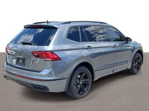 Certified 2023 Volkswagen Tiguan SE R-Line FWD image 4