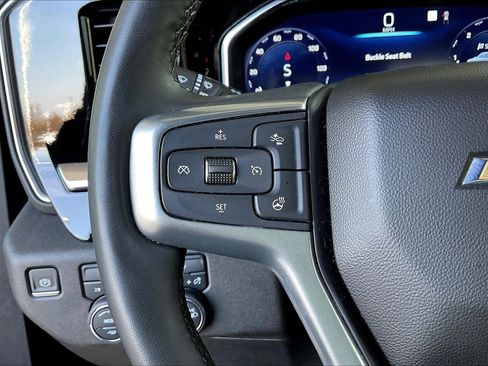 Used 2023 Chevrolet Silverado 1500 LT AWD/4WD image 12