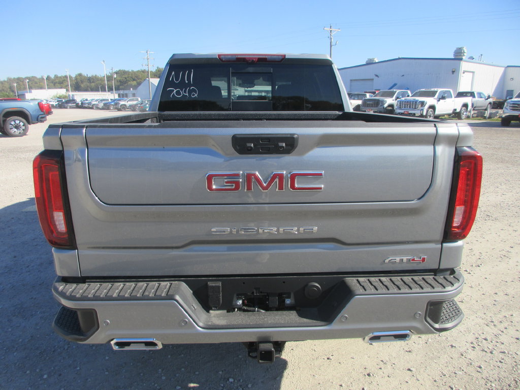 New 2026 GMC Sierra 1500 AT4 w/ AT4 Premium Package AWD/4WD image 5