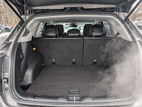 Used 2022 Jeep Compass Limited w/ Elite Group image 17