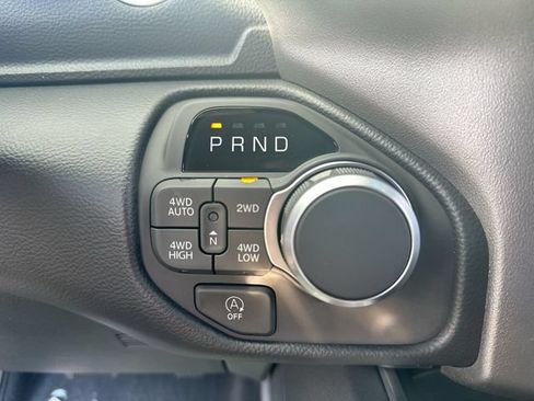New 2026 RAM 1500 4x4 Quad Cab image 21