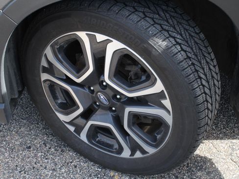 Used 2023 Subaru Ascent Touring AWD/4WD image 18