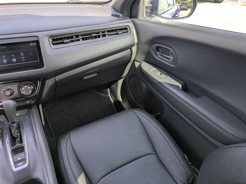 Certified 2022 Honda HR-V Sport image 17