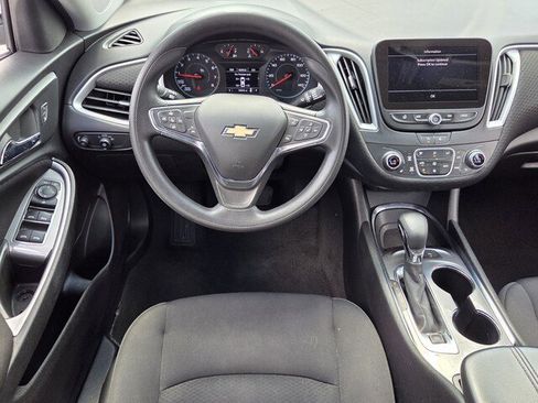 Used 2024 Chevrolet Malibu LT FWD image 12