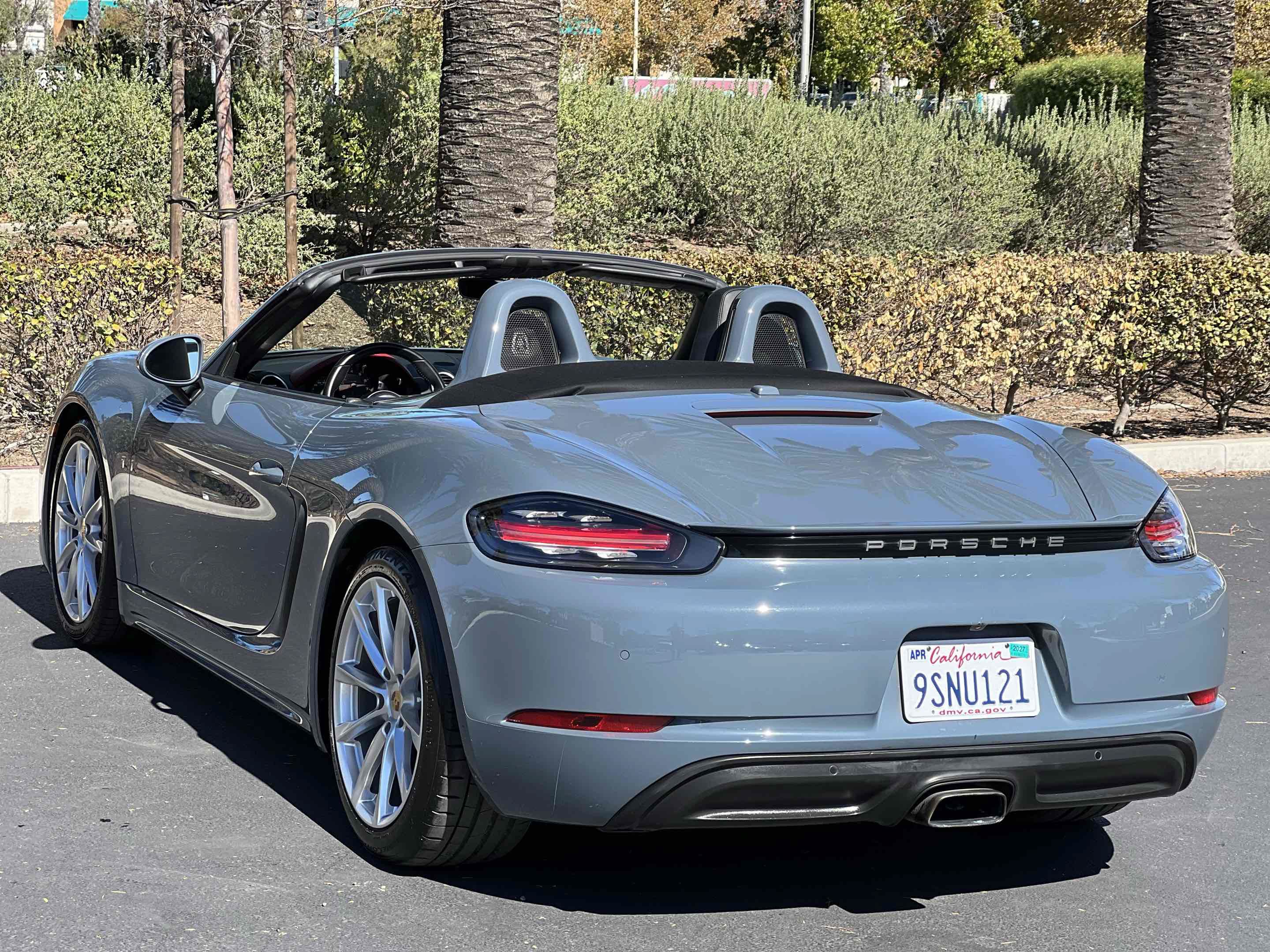 Used 2017 Porsche 718 Boxster RWD image 18