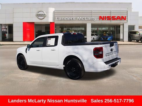 Used 2025 Ford Maverick Lobo image 6