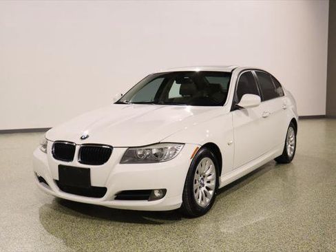 Used 2009 BMW 328i Sedan RWD image 4