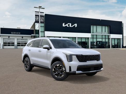 New 2025 Kia Sorento S image 9