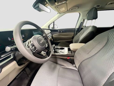 New 2026 Kia Carnival LX image 21