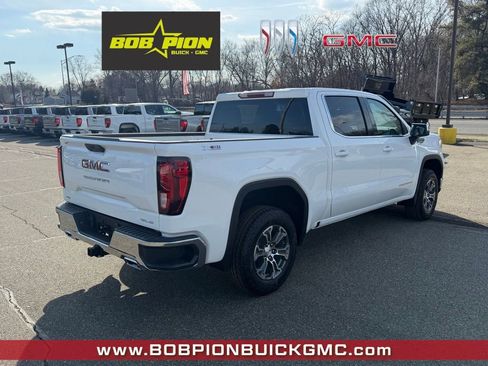 New 2026 GMC Sierra 1500 SLE w/ X31 Off-Road Package image 5