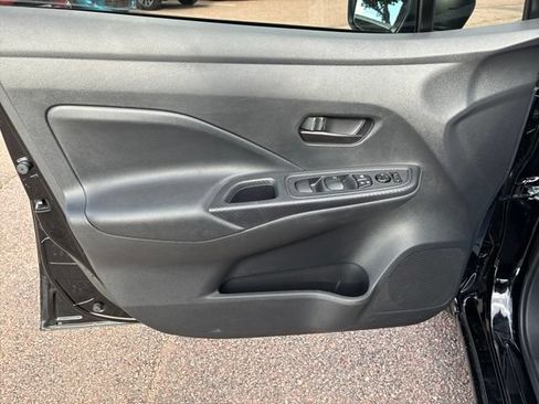Used 2023 Nissan Versa S w/ Trunk Package FWD image 7